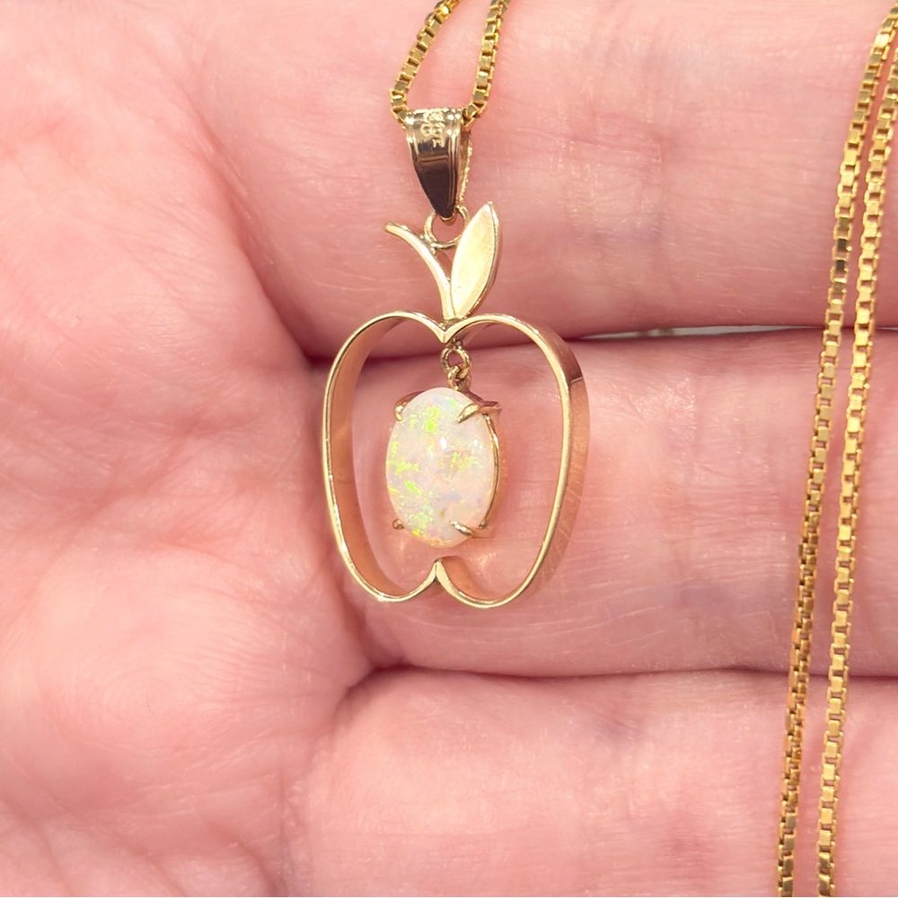 Vintage 14K Natural White Opal Apple Pendant: Filigree Gold Dangle Piece - Picture 7 of 14